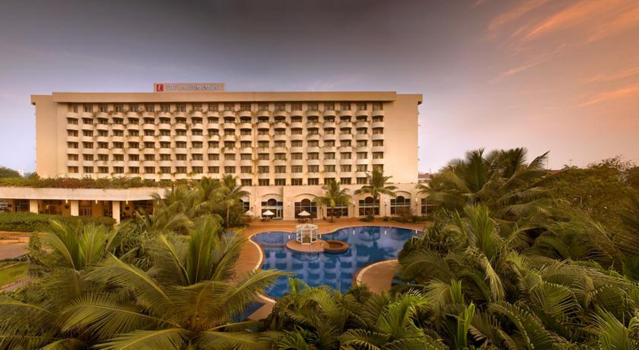 The Lalit Mumbai Hotel Bagian luar foto The Royal