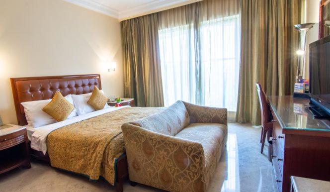 The Lalit Mumbai Hotel Bagian luar foto